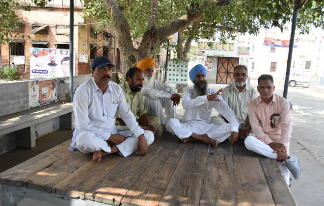 Gujjarwal residents want performing candidate