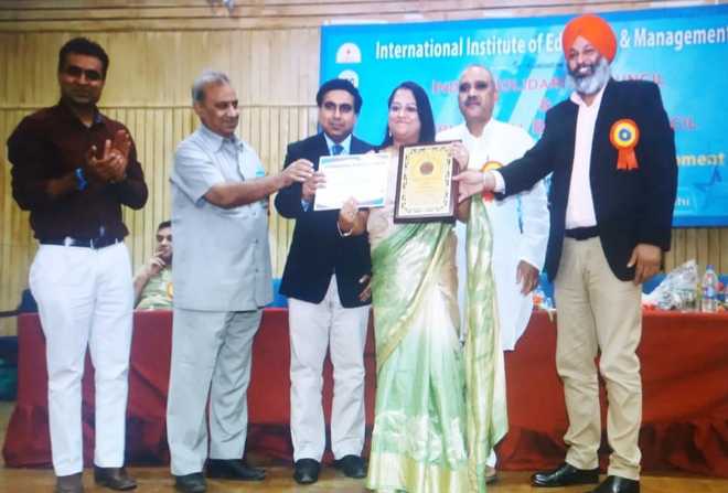 College principal gets national award