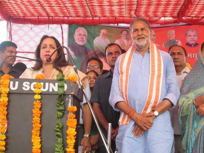 BJP govt is need of hour for development of Haryana: Hema Malini