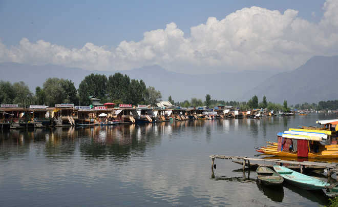 Campaign to promote houseboats