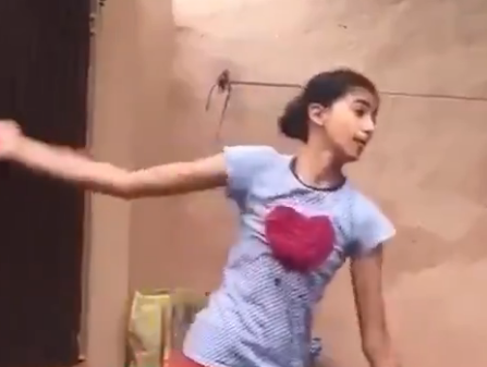 Bhajji 2.0: Girl emulates Harbhajan''s bowling action; video goes viral