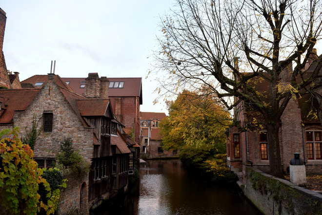 Bruges, a bridge to medieval times