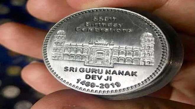 Pakistan issues coin to mark Guru Nanak's 550th anniversary