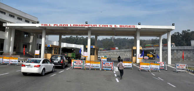 Traders await govt nod to abolish Lakhanpur toll plaza