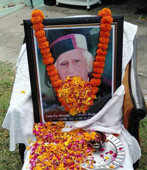 Leaders pay last respects to Katoch