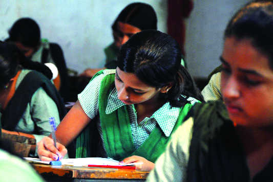 CBSE:10% questions on critical thinking in Class X exams