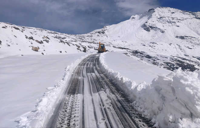 Rohtang Pass opens to traffic
