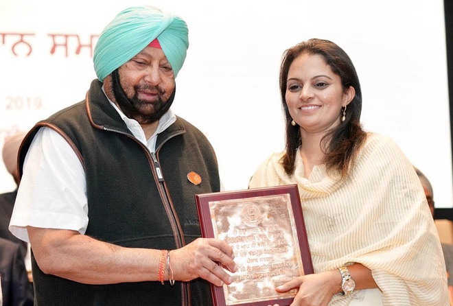 Achievers award for shooter Avneet Sidhu