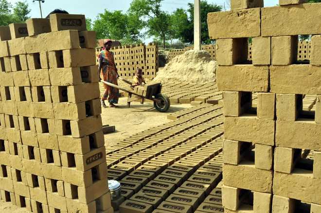 Deadline over, still no tech upgrade in 800 brick-kilns