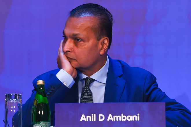 RCom chairman Anil Ambani, 4 other directors resign