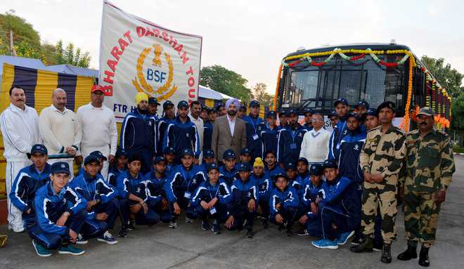 ‘Bharat Darshan’ tour flagged off for schoolchildren
