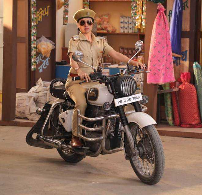 girl riding bullet bike