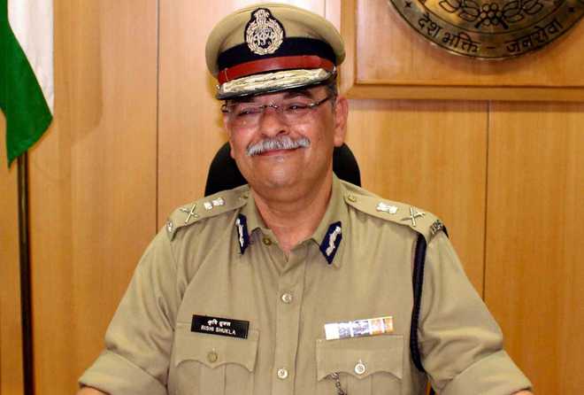 MP-cadre IPS officer RK Shukla new CBI director; Kharge objects