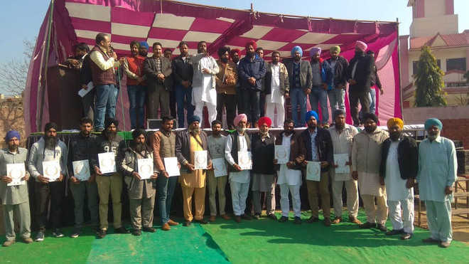 350 farmers honoured for shunning stubble burning