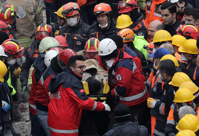 Turkey building collapse death toll hits 14