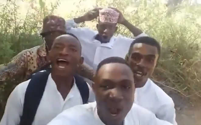With their ‘Bholi si surat’ Shah Rukh’s Nigerian fans have gone viral