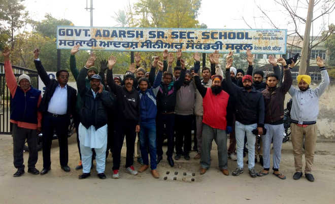 Parents protest change of board from CBSE to PSEB