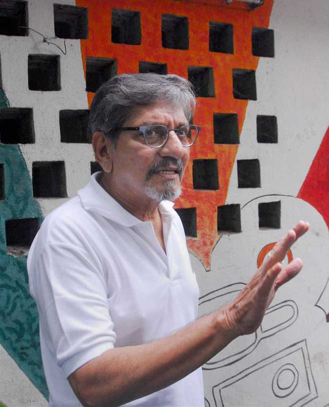 Govt interference in world of art makes it tough for artistes to take stand: Palekar
