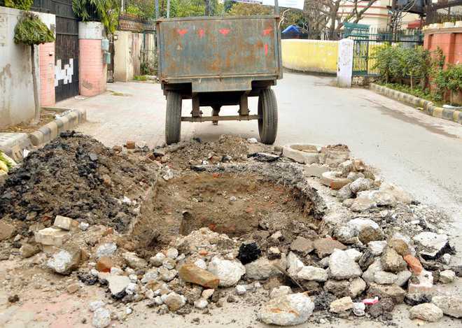 Broken, missing manholes a threat to commuters in city
