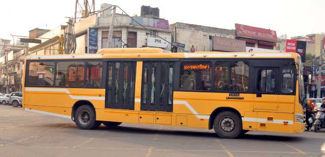 Employees of metro bus complain of salary delay