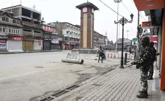 Traders'' bandh against attacks on Kashmiris hits normal life