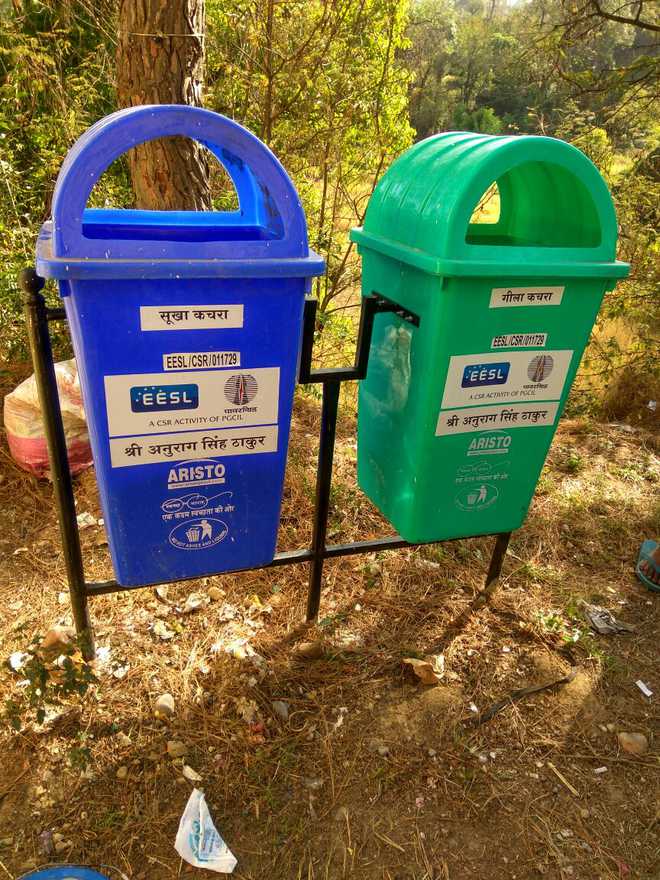 Himachal installs 6K bins with BJP MPs'' names