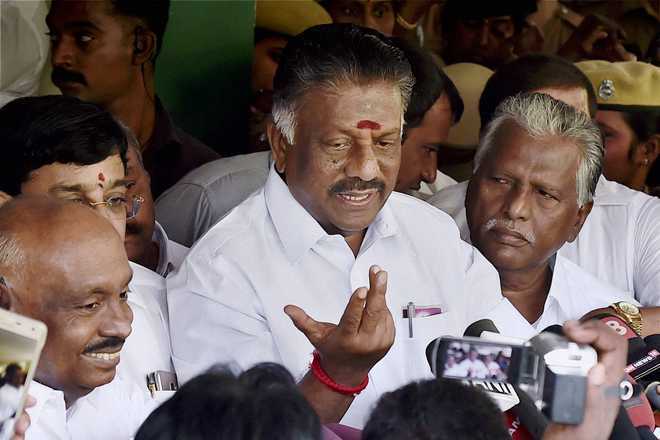 AIADMK finalises alliance with PMK