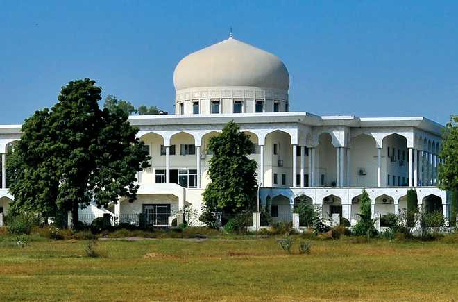 Pak''s Punjab university sets up Guru Nanak research chair