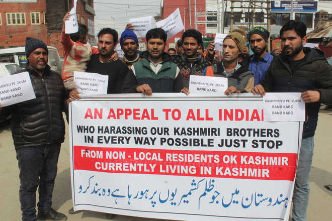 Citizens group seeks safety of Kashmiris in country