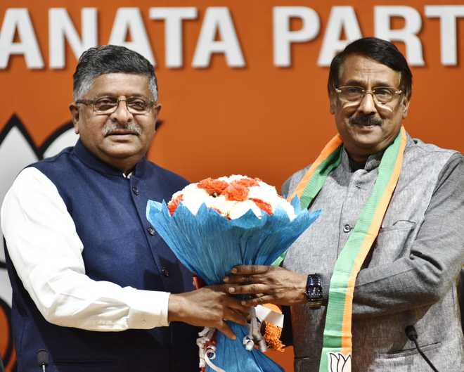 Congress stunned as Rajiv Gandhi loyalist Tom Vadakkan joins BJP