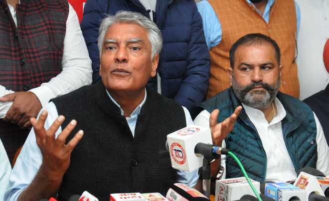 Jakhar scores with early election campaign, BJP plans catch-up