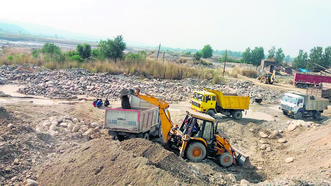 Vast Amounts of Illegally Mined Atomic Mineral Found in Tamil Nadu