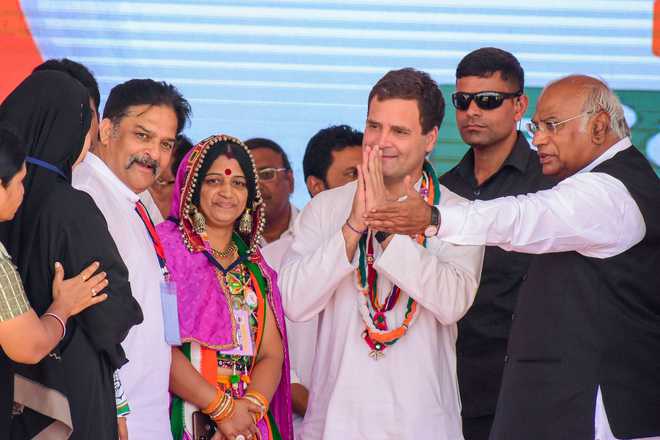 Modi trying to turn nation into ‘chowkidars’ after being ‘caught’ in Rafale deal: Rahul