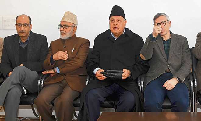 Farooq, Azad to finalise seat-sharing pact today