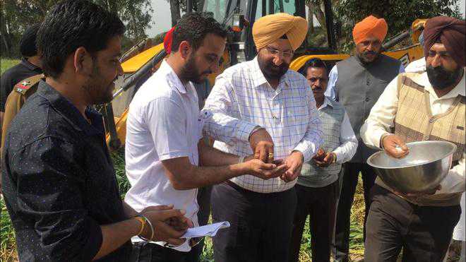 In Dera Baba Nanak, work on track, farmers call off protest