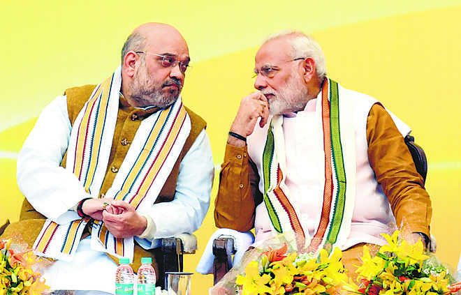 BJP repeat show in Gujarat   unlikely as vote share dips