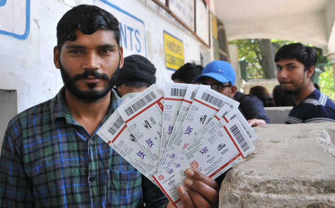 Heavy rush for IPL tickets in Mohali