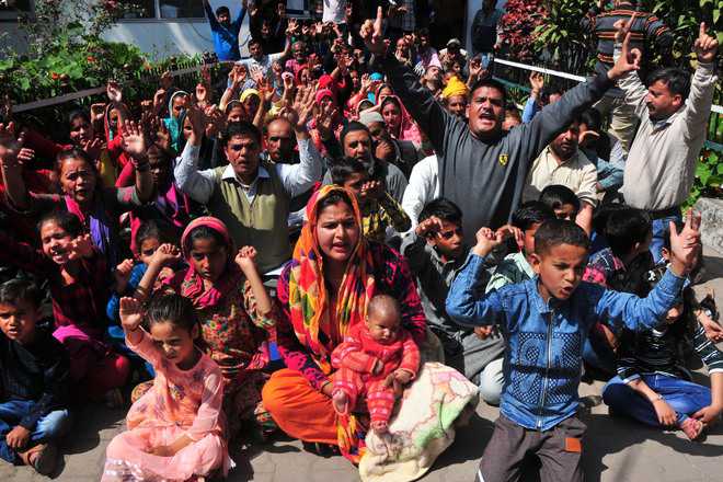 Doda migrants demand relief on par with Kashmiris