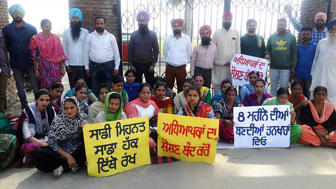 Not paid salaries for 8 months, Adarsh School staff protest