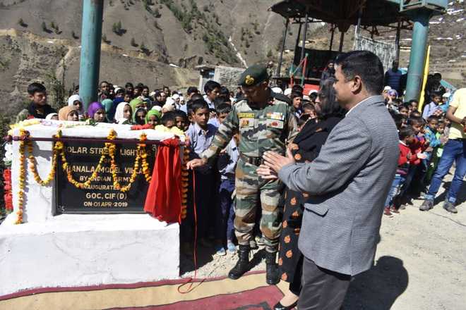 Army installs 35 solar lights in Bhaderwahâs remotest village