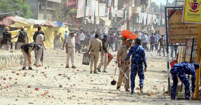 26 cops, 7 students hurt in Karnal protest