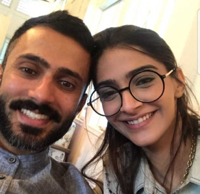 Sonam Kapoor is all praises for husband Anand Ahuja; says ‘he is my cheerleader ‘