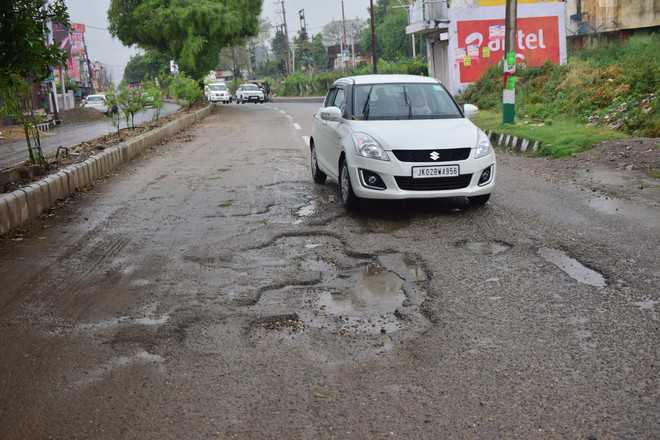 Road network in Jammu sees no improvement since 2014 elections