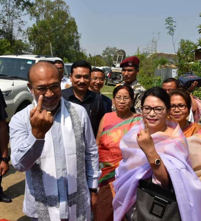 Manipur Governor, CM jump queue to vote; voters not amused