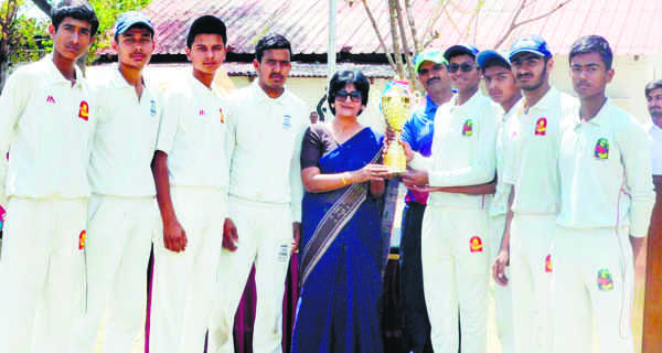 Motilal School win cricket tournament