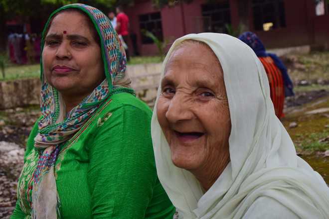 At 96, Kathua woman continues
her tradition to exercise franchise