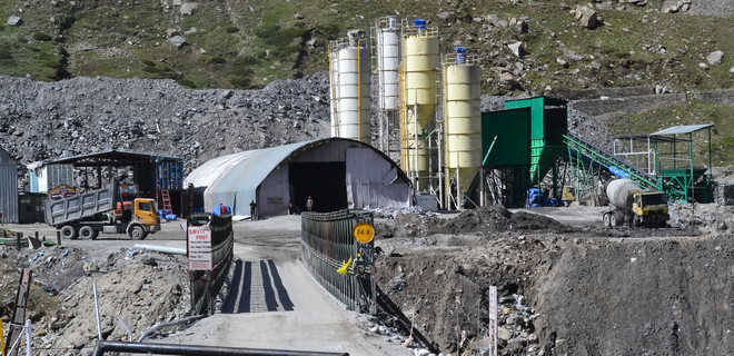 Allow movement when tunnel portals cleared of snow: Lahaul residents