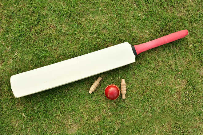 Former Scotland cricket captain De Lange dies aged 38