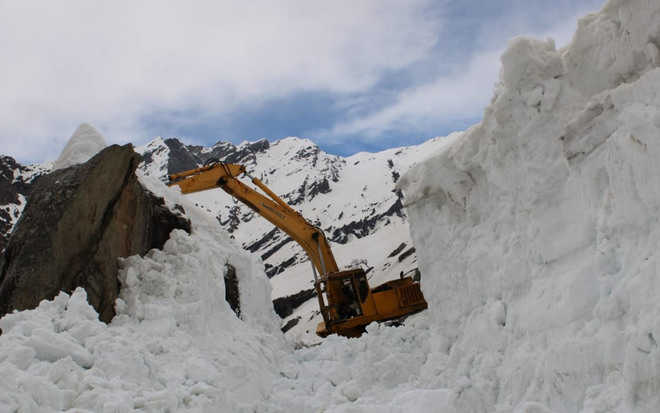 Snow keeping campaigners off remote Lahaul-Spiti