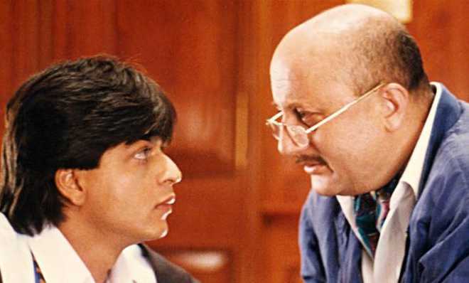 Anupam Kher, SRK’s Twitter banter will remind you of their bond in ‘DDLJ’